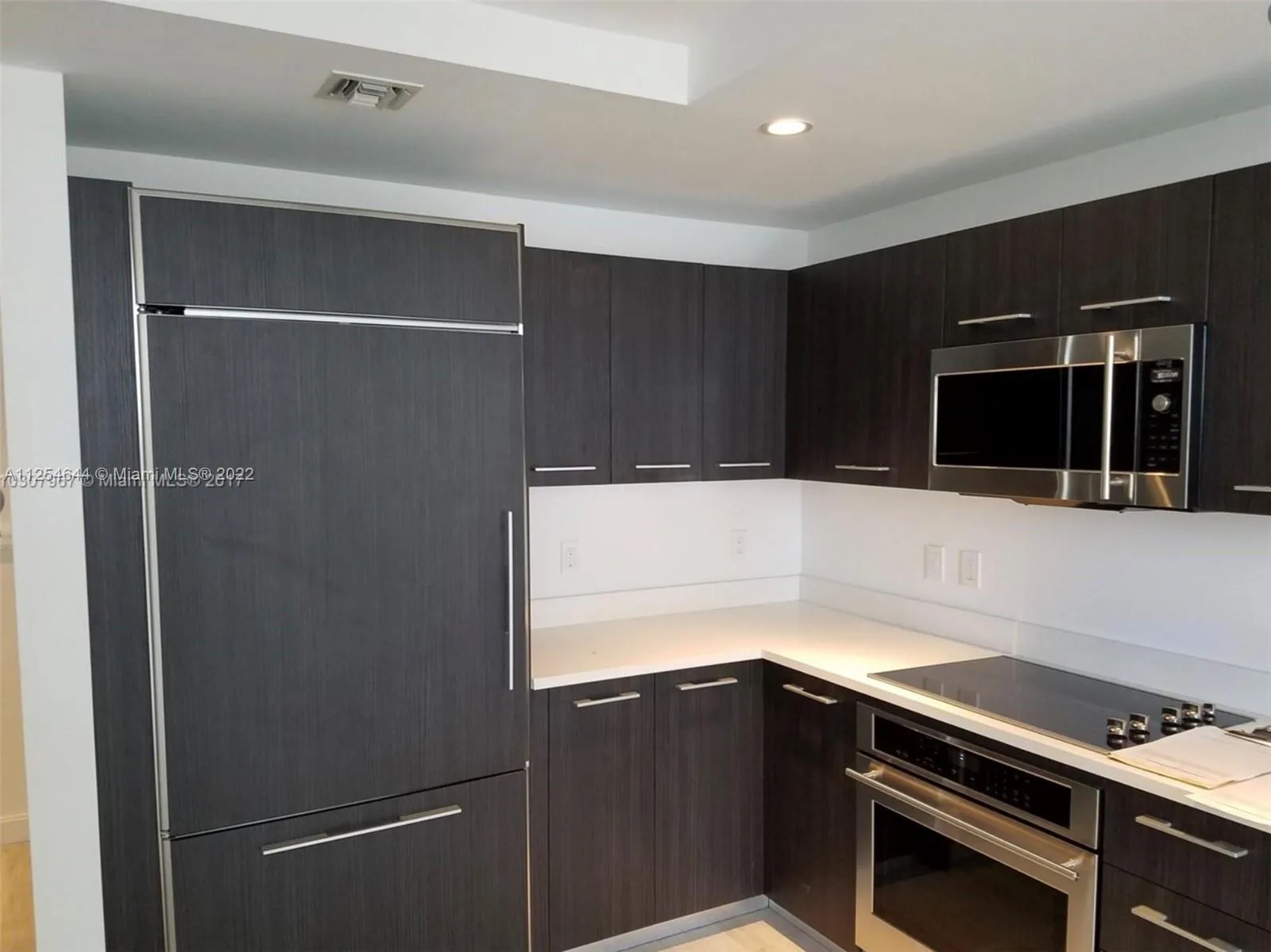 1 bedroom 2 bath for sale at 55 SW 9th St # 1604, Miami FL 33130