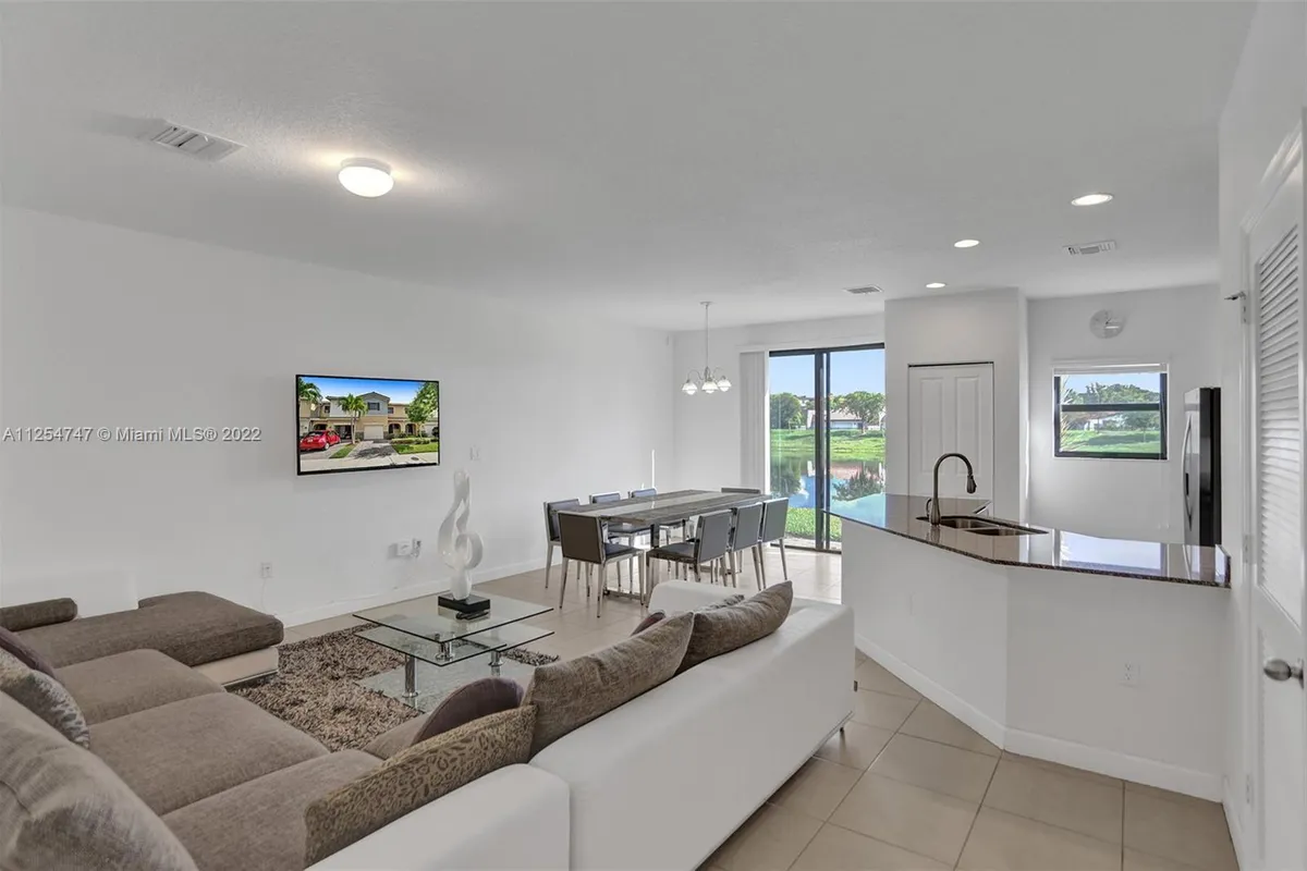 459 NE 194th Ter # 459, Miami FL 33179