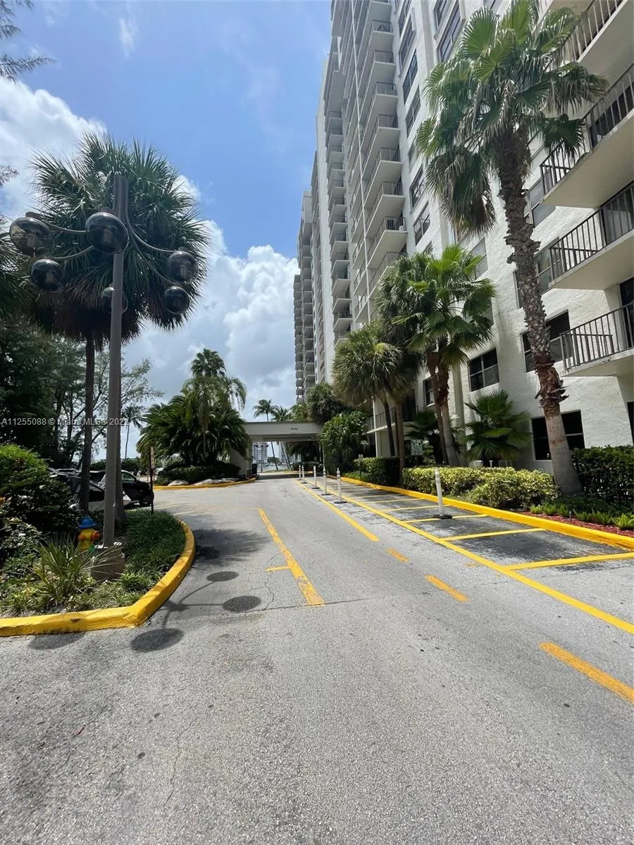 18151 NE 31st Ct # 205, Aventura FL 33160
