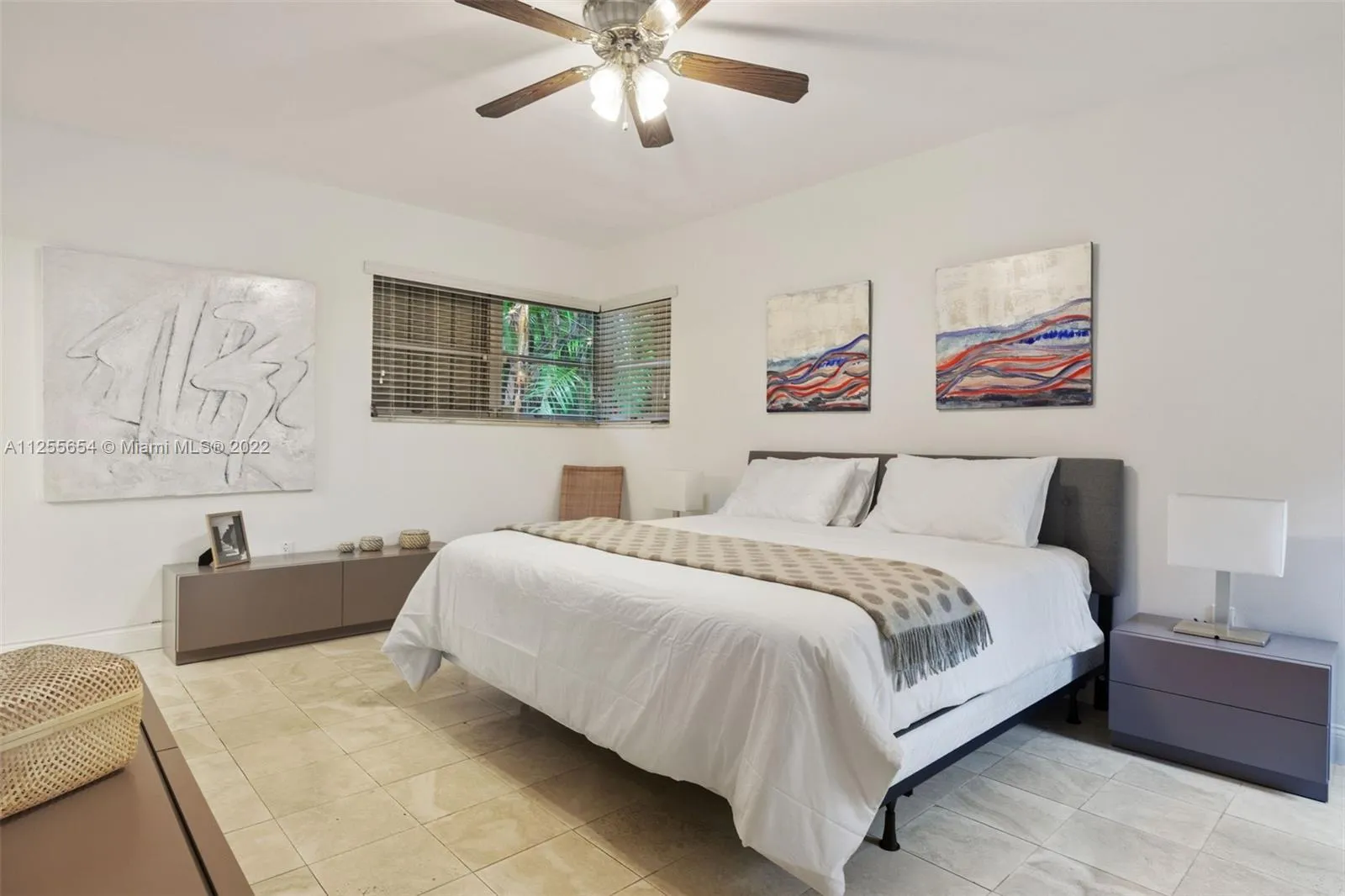 1325 Blue Rd, Coral Gables FL 33146