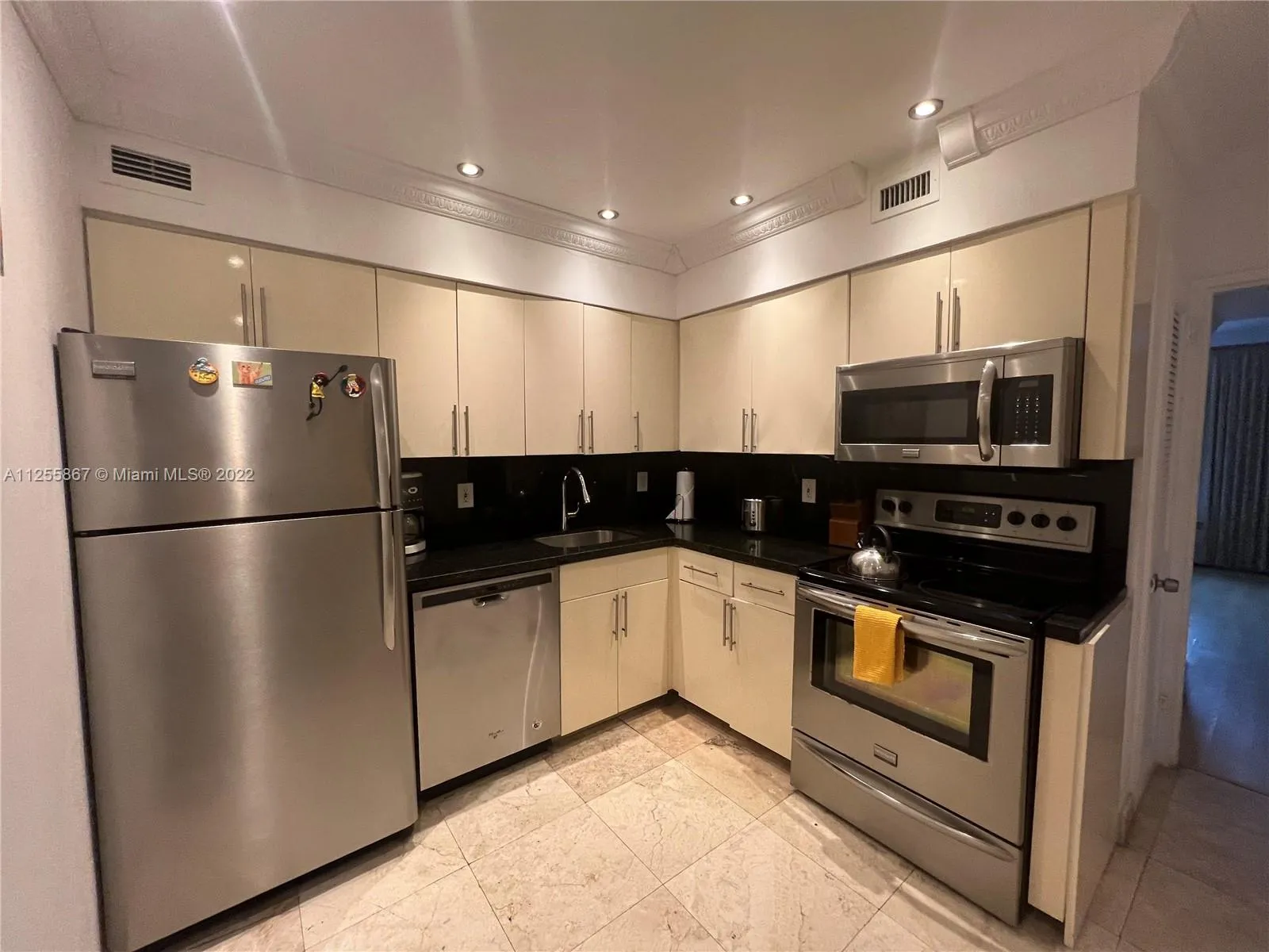 5161 Collins Ave # 1711, Miami Beach FL 33140