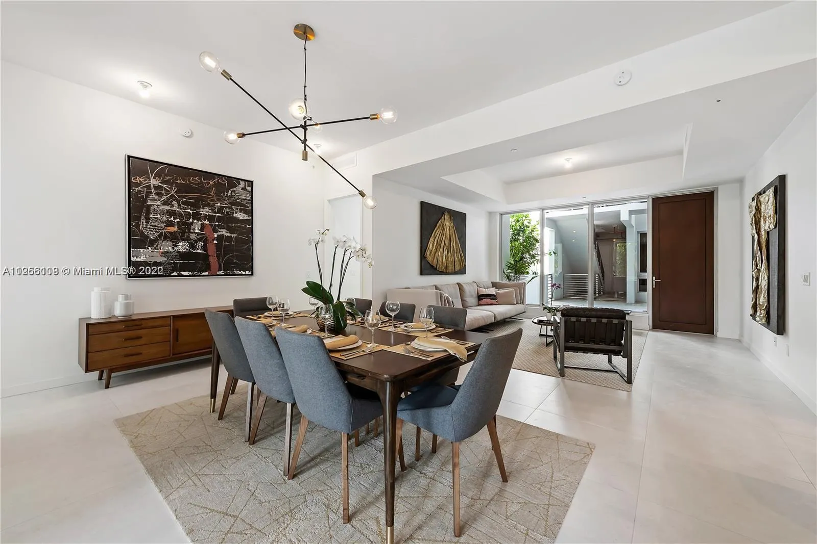 529 SW 11th St, Miami FL 33129