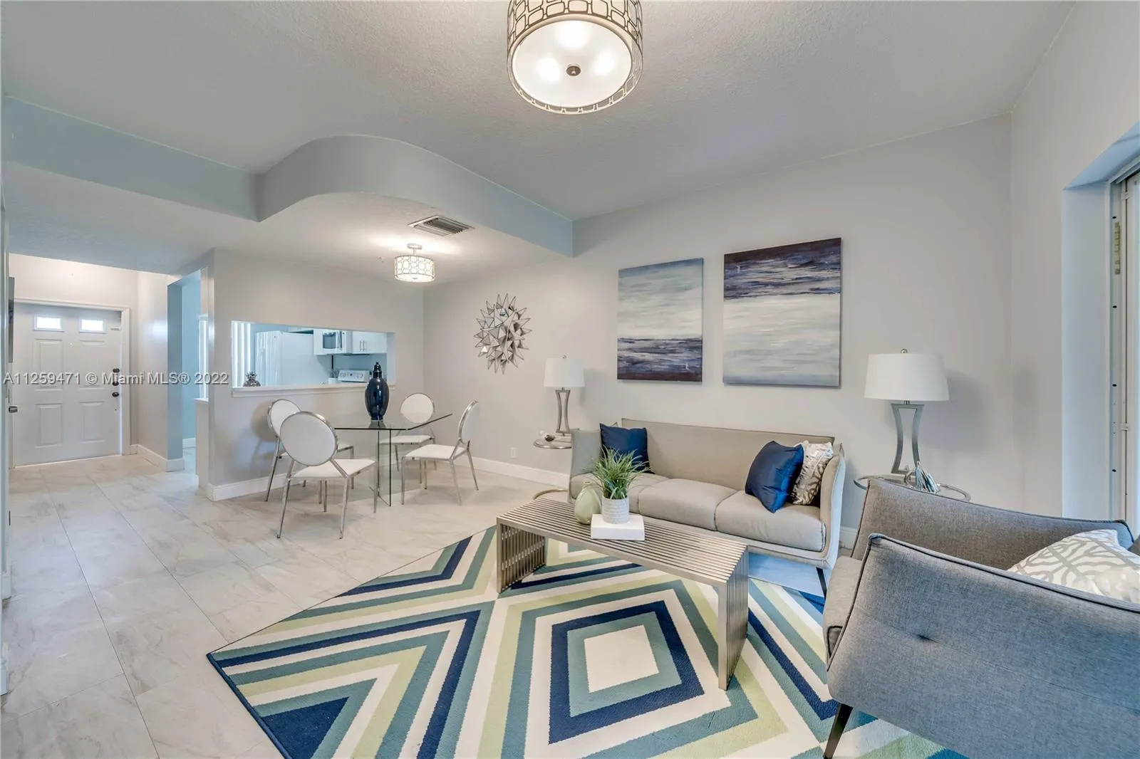 2 bedroom 1 bath for sale at 31 Whitehead Cir, Weston FL 33326