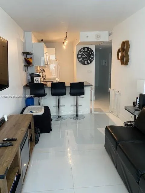 100 Lincoln Rd # 727, Miami Beach FL 33139