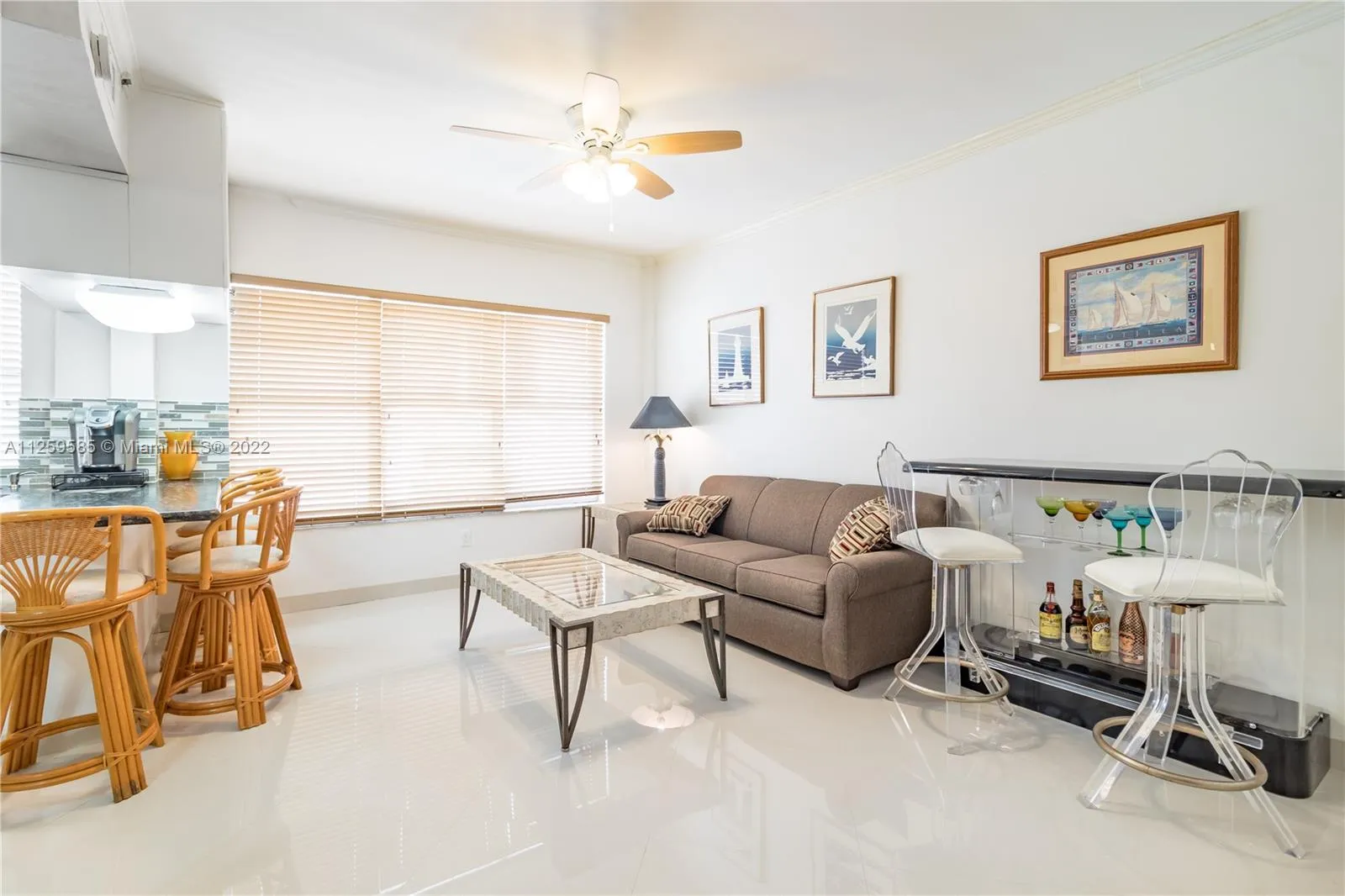 1 bedroom 1 bath for sale at 918 Ocean Dr # 201, Miami Beach FL 33139