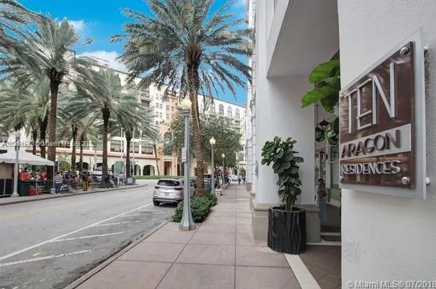 1 bedroom 1 bath for rent at 10 Aragon Ave # 1513, Coral Gables FL 33134