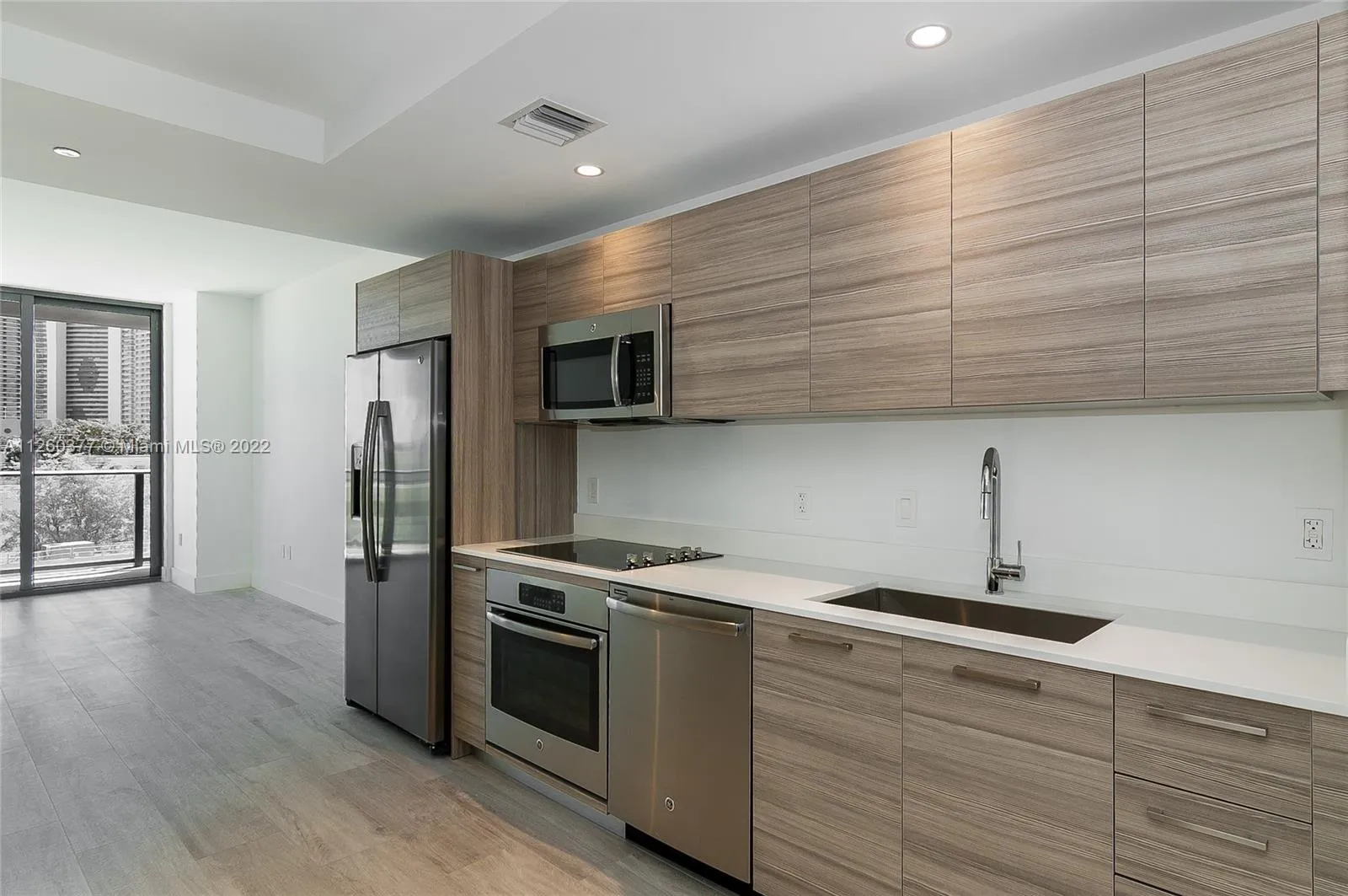 1 bedroom 1 bath for sale at 121 NE 34 # L306, Miami FL 33137