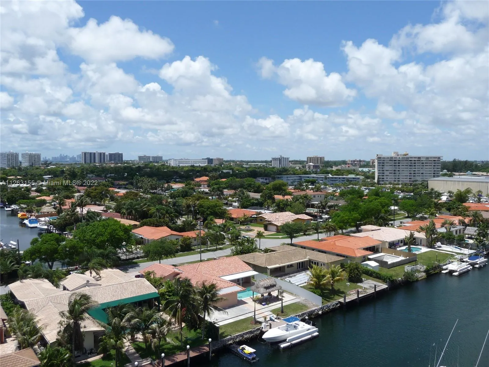 2000 NE 135th St # 1004, North Miami FL 33181