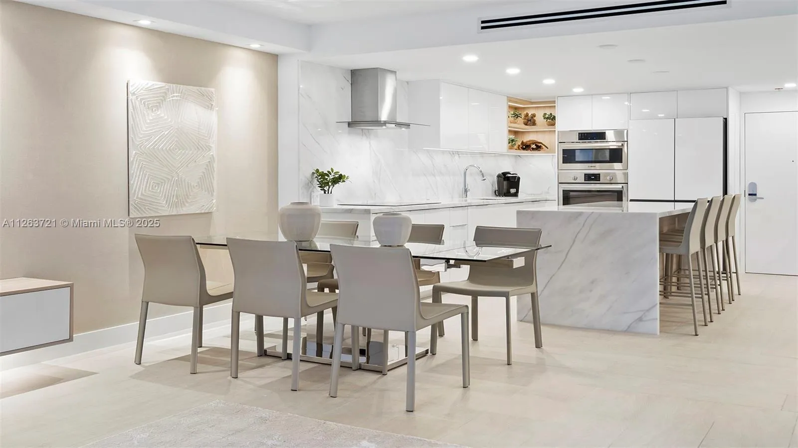 2301 Collins Ave # 641, Miami Beach FL 33139