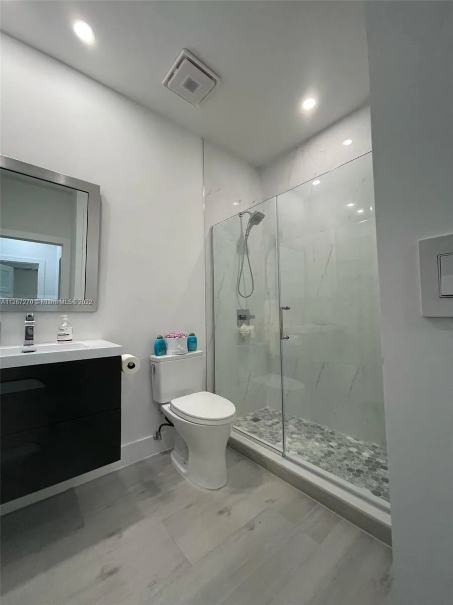 6668 NW 25th Ter, Boca Raton FL 33496