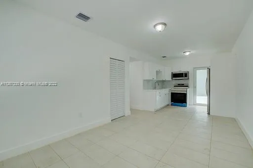 1286 NE 109th St # 2, Miami FL 33161