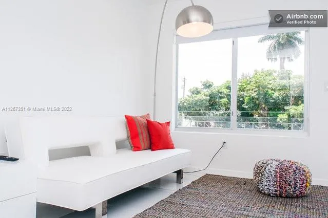 801 15th St # 205, Miami Beach FL 33139
