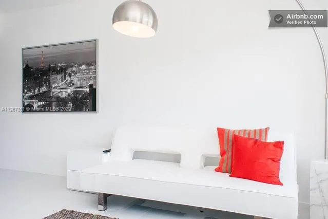 801 15th St # 205, Miami Beach FL 33139