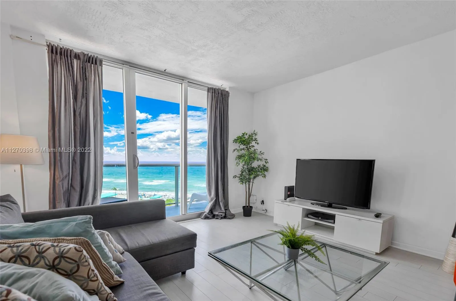 3801 S Ocean Dr # 8Z, Hollywood FL 33019
