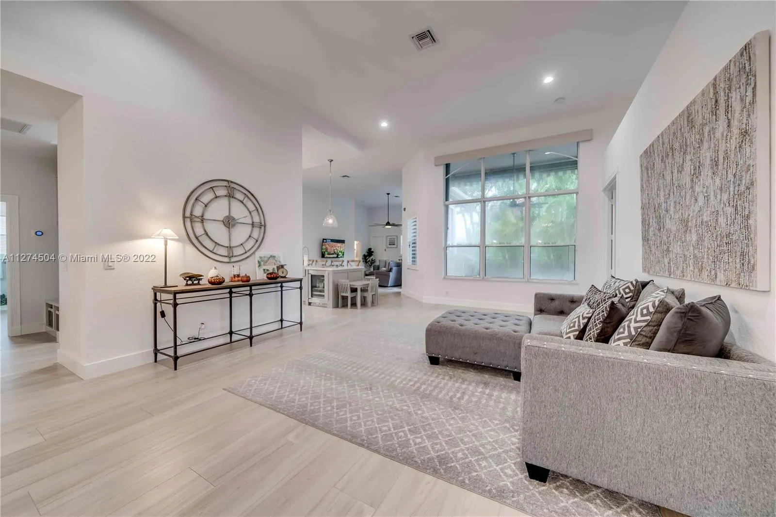 4023 W Lake Estates Dr, Davie FL 33328