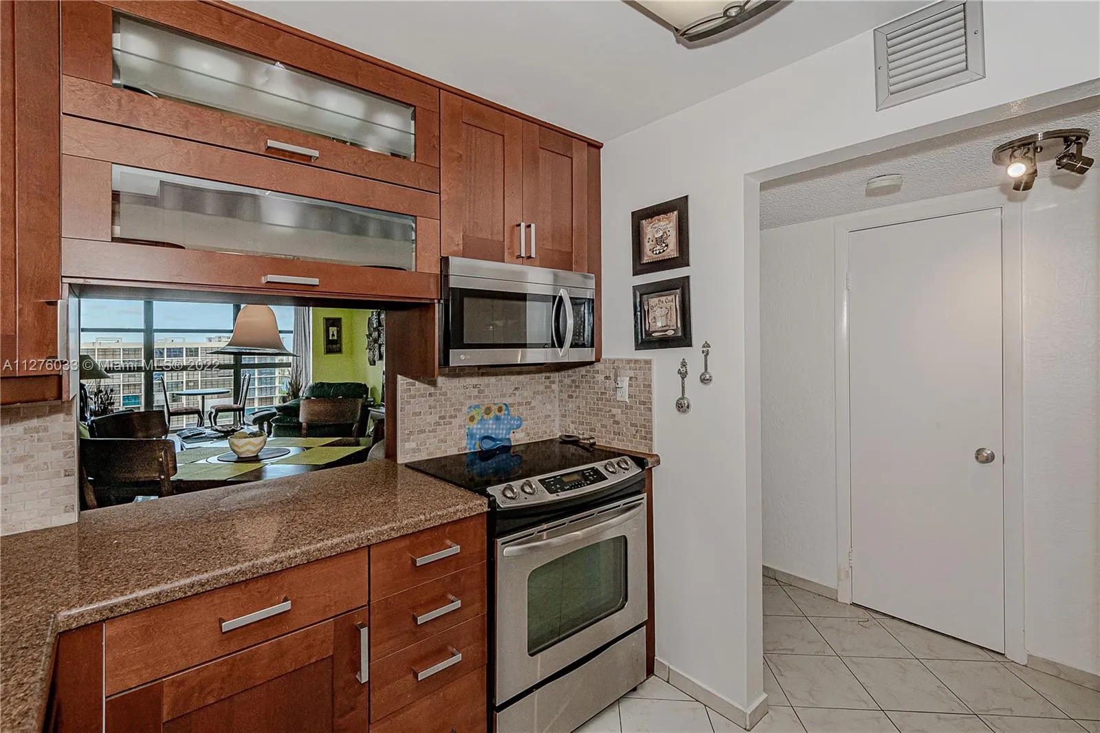 400 Leslie Dr # 1117, Hallandale Beach FL 33009
