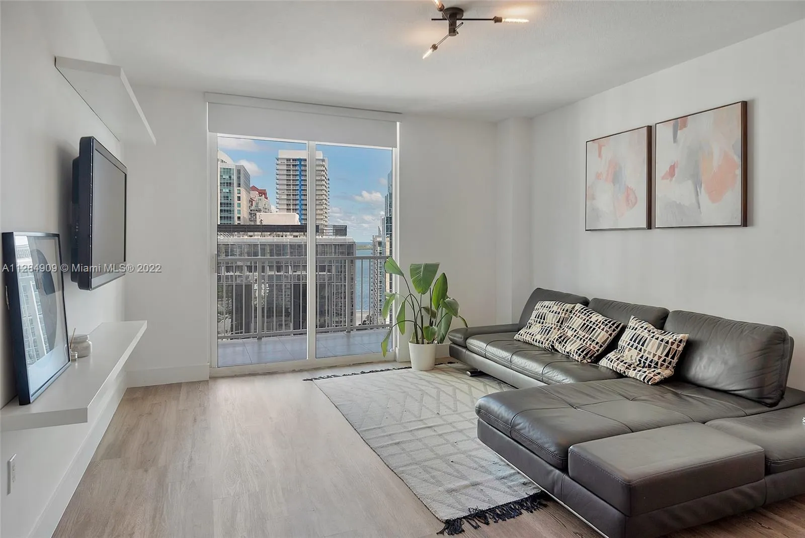 1250 S Miami Ave # 2310, Miami FL 33130