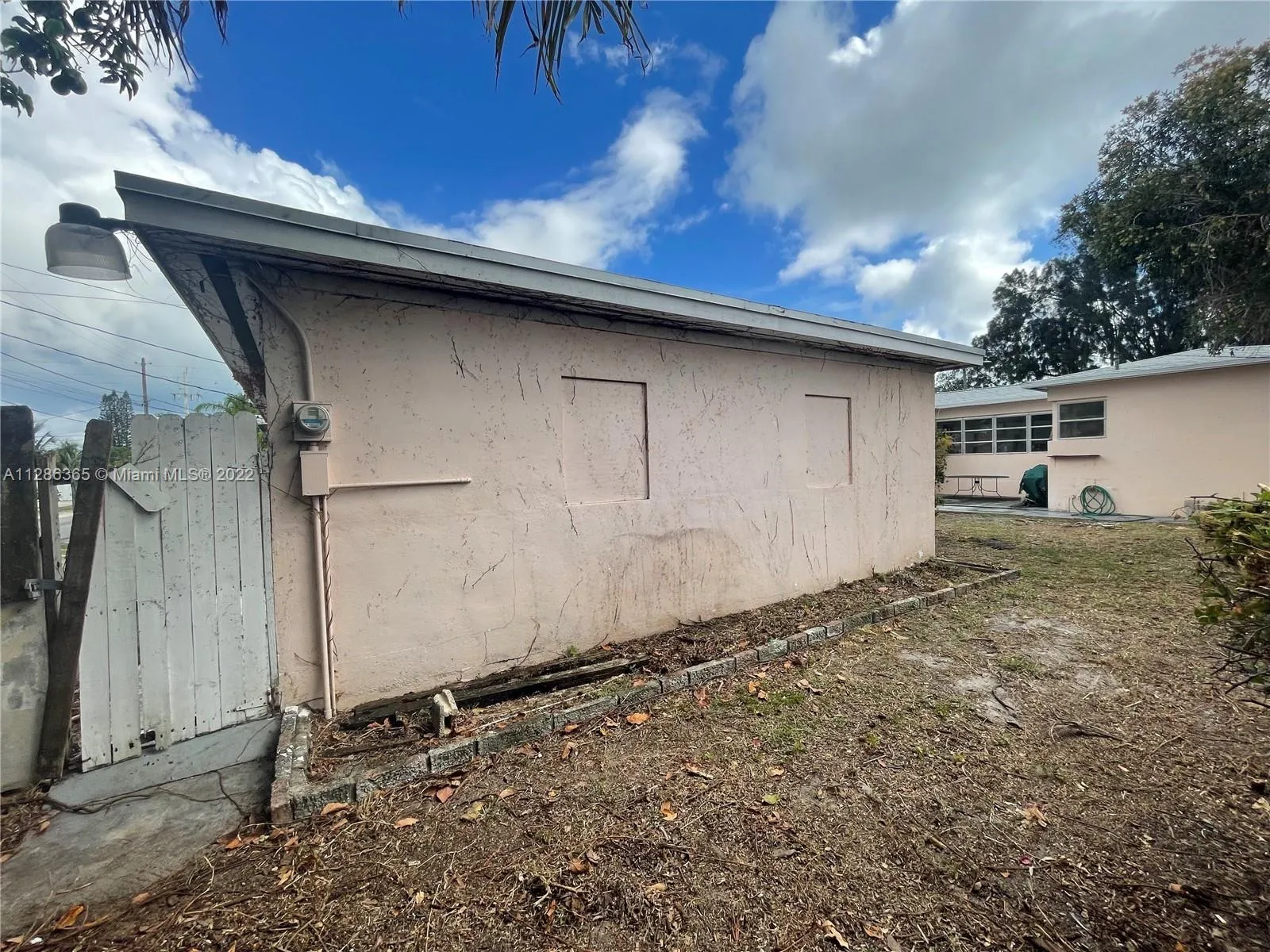 224 SW 12th St, Dania Beach FL 33004