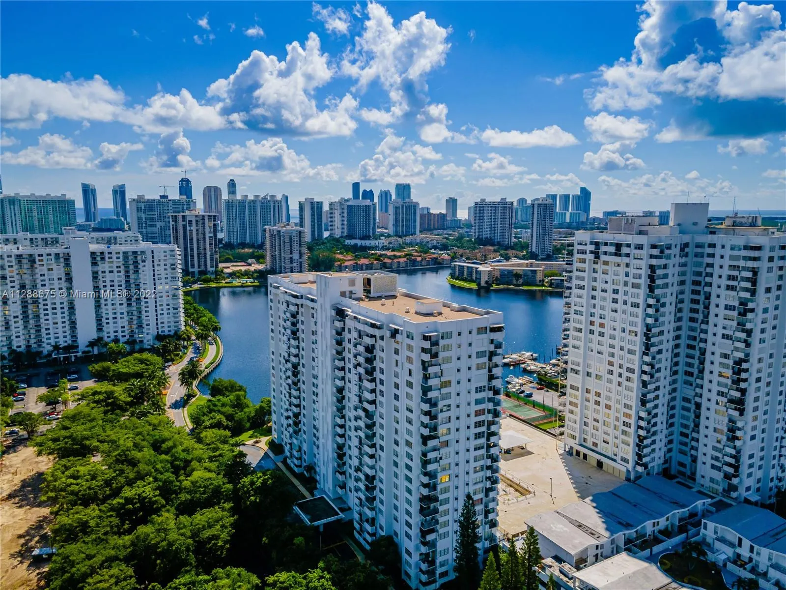 2780 NE 183rd St # 712, Aventura FL 33160
