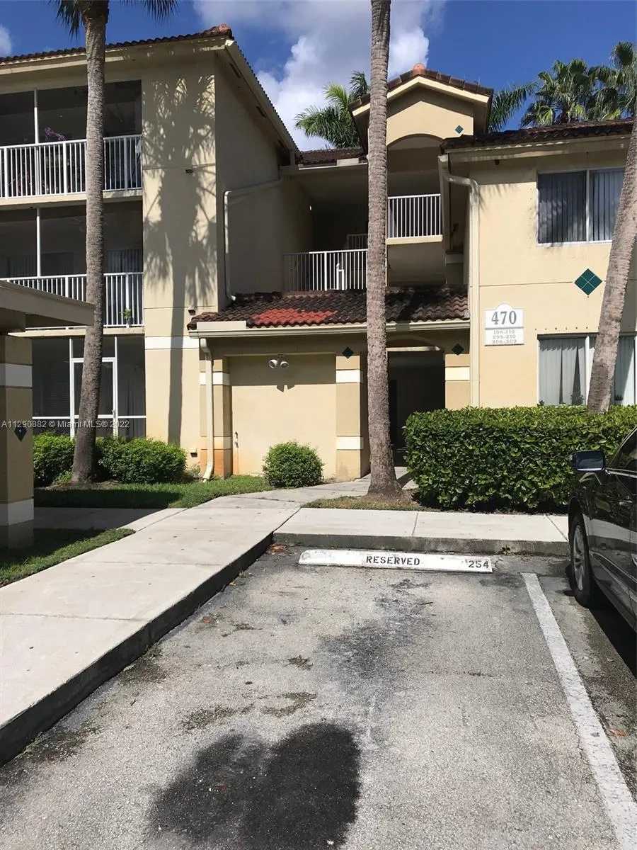 470 S Park Rd # 208, Hollywood FL 33021