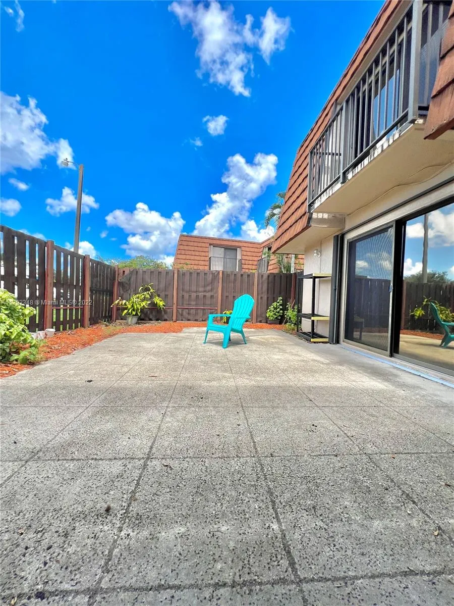 2 bedroom 2 bath for sale at 4161 Forest Hill Dr # 4161, Cooper City FL 33026