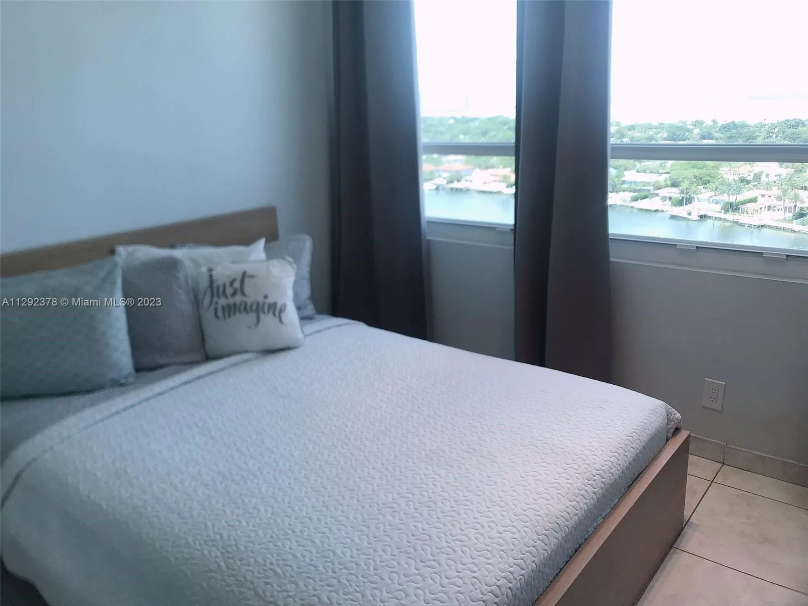 5445 Collins Ave # 1606, Miami Beach FL 33140