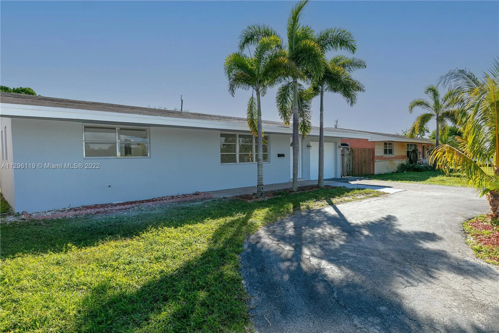 3 bedroom 2 bath for sale at 8320 Taft St, Pembroke Pines FL 33024