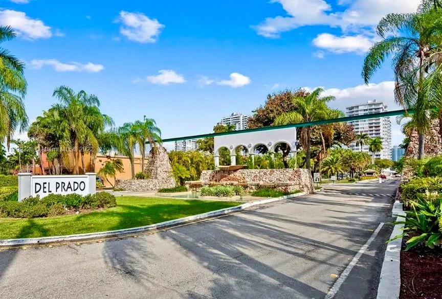 18021 Biscayne Blvd # 1404, Aventura FL 33160