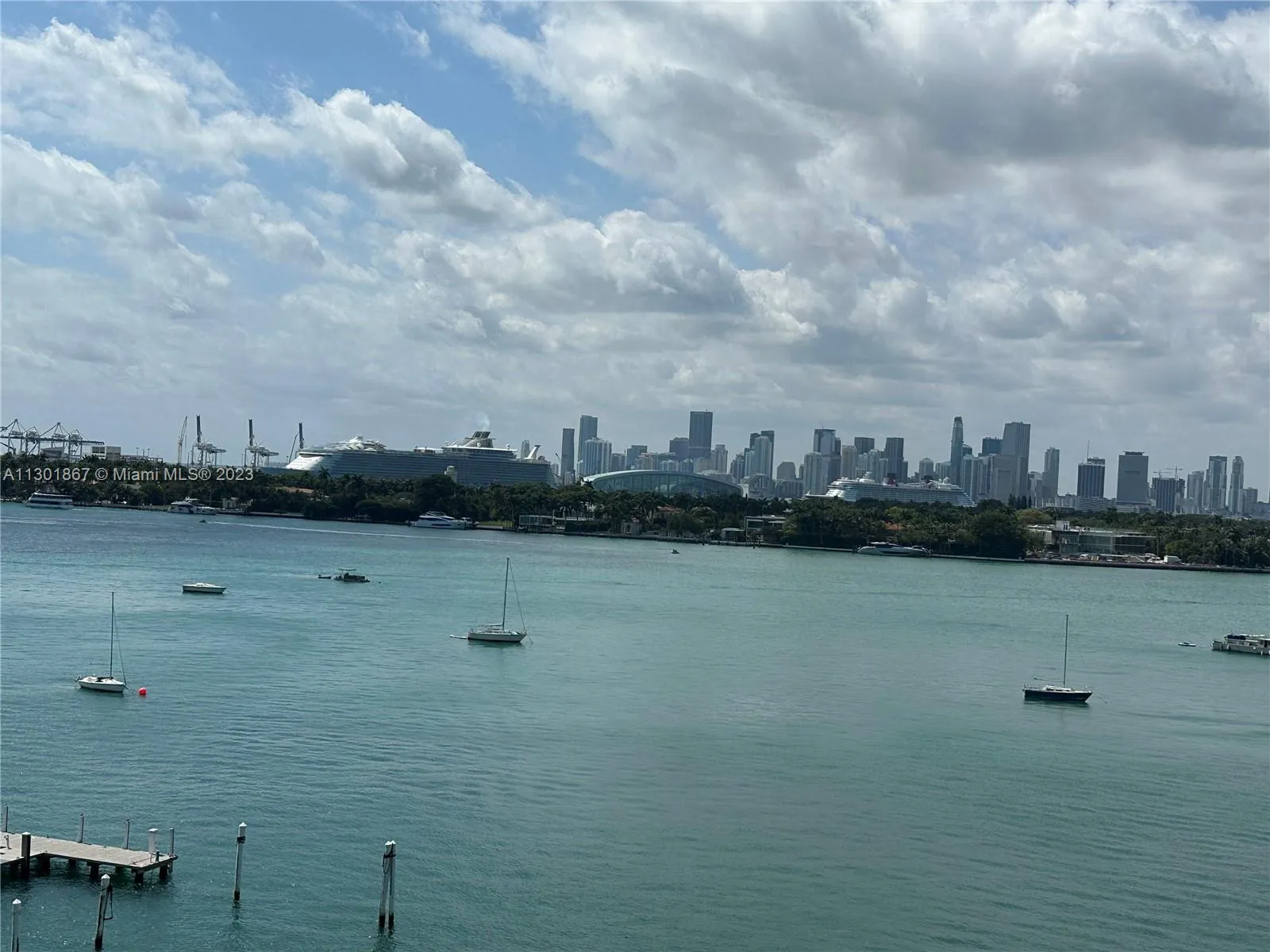 1 bedroom 1 bath for sale at 1100 West Ave # 727, Miami Beach FL 33139