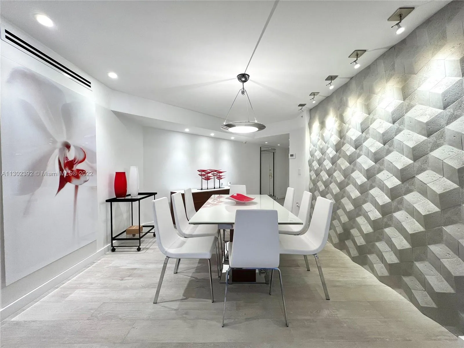 3 bedroom 3 bath for sale at 6301 Collins Ave # 3001, Miami Beach FL 33141