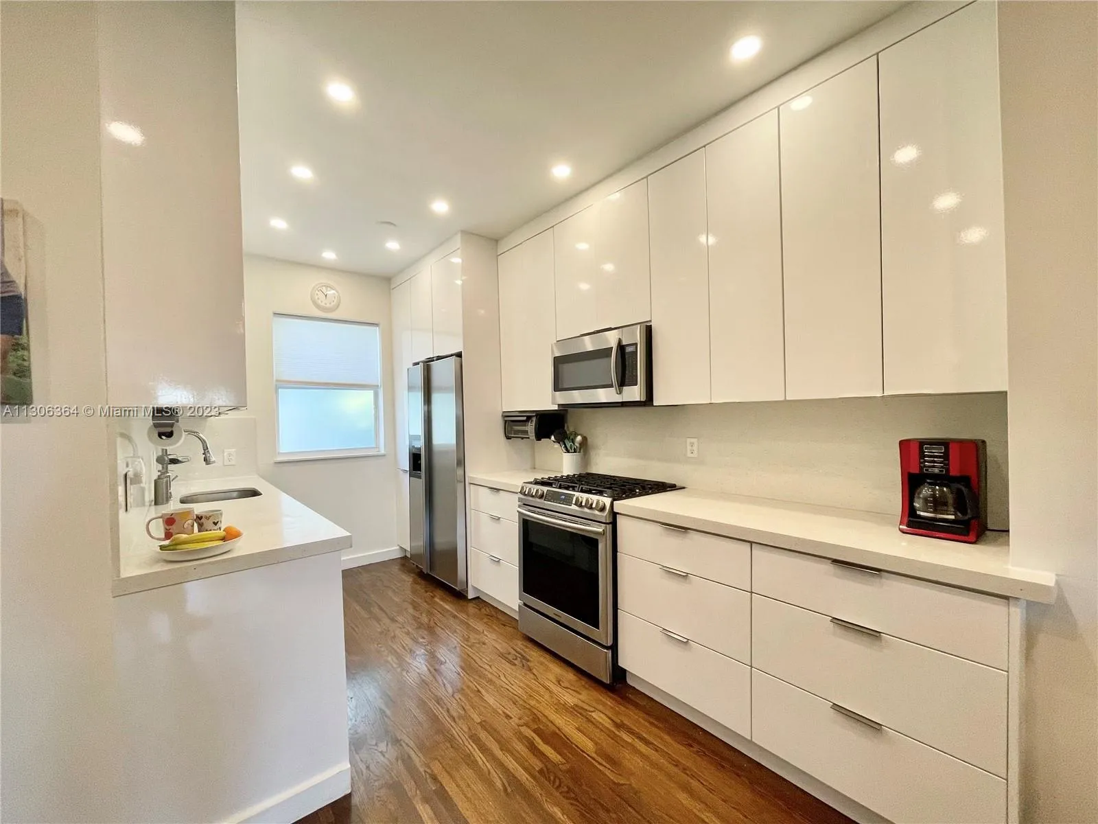 1446 Lenox Ave # 2, Miami Beach FL 33139