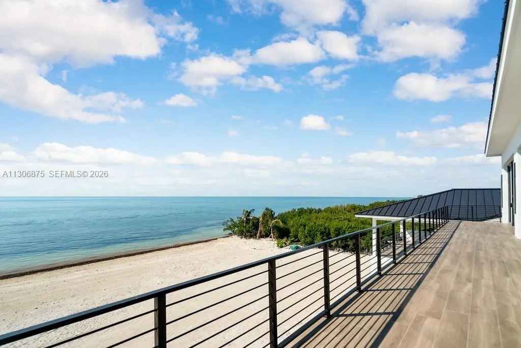 2405 Coco Plum Dr, Marathon FL 33050