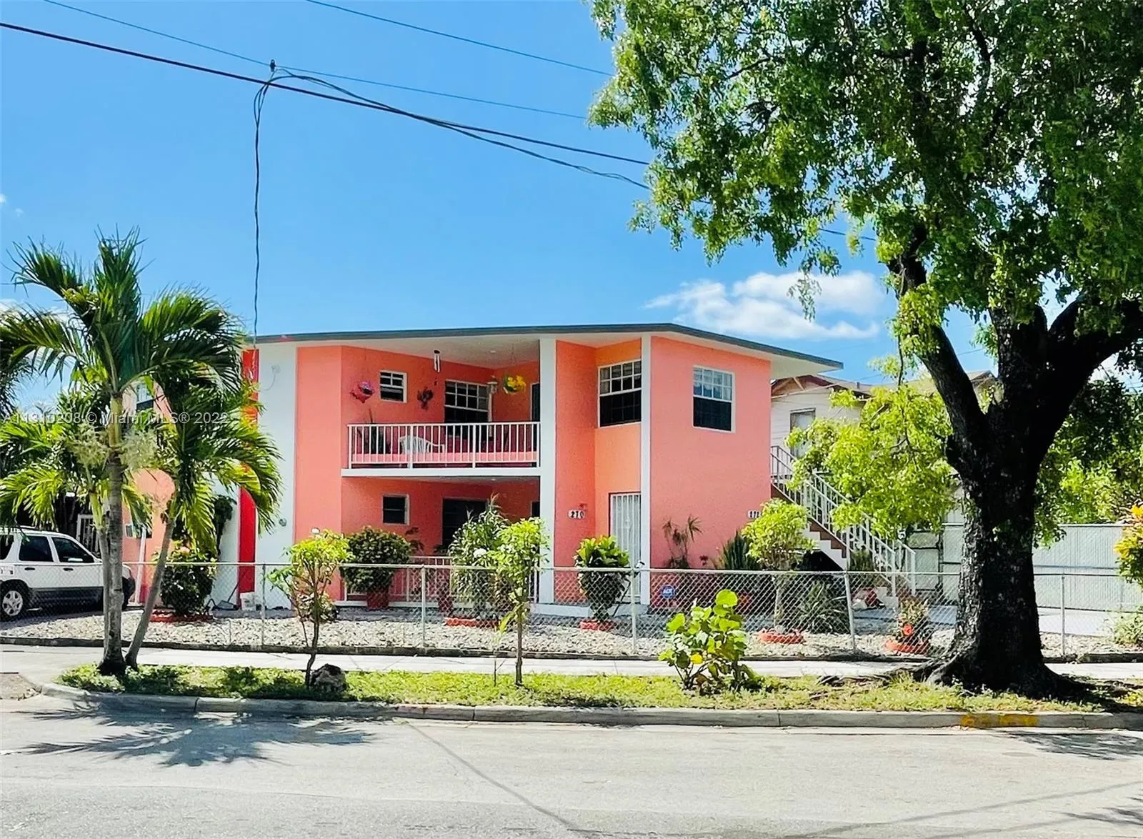 270 NW 34th Ter, Miami FL 33127