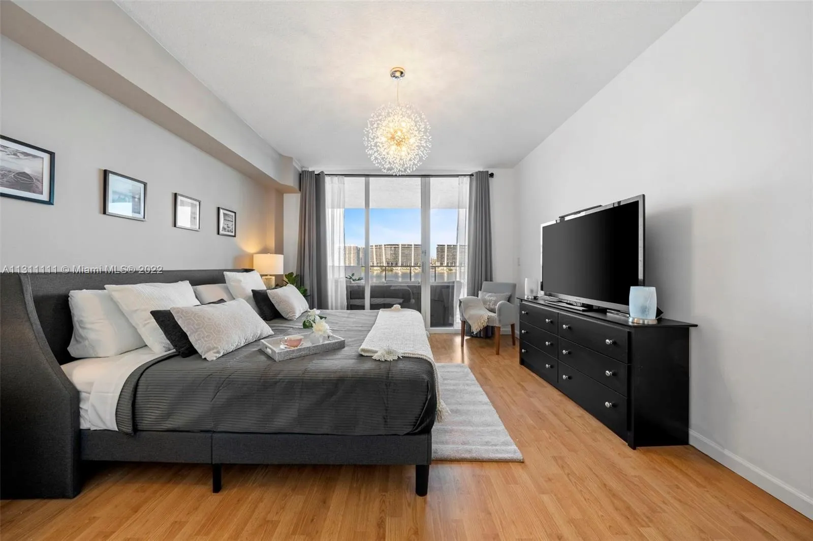 18100 N Bay Rd # 308, Sunny Isles Beach FL 33160