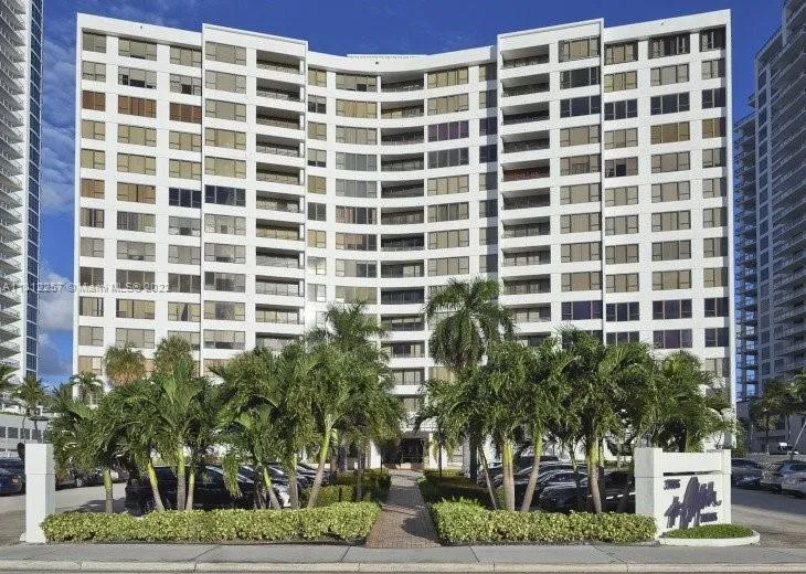 1 bath for rent at 3505 S Ocean Dr # 108, Hollywood FL 33019