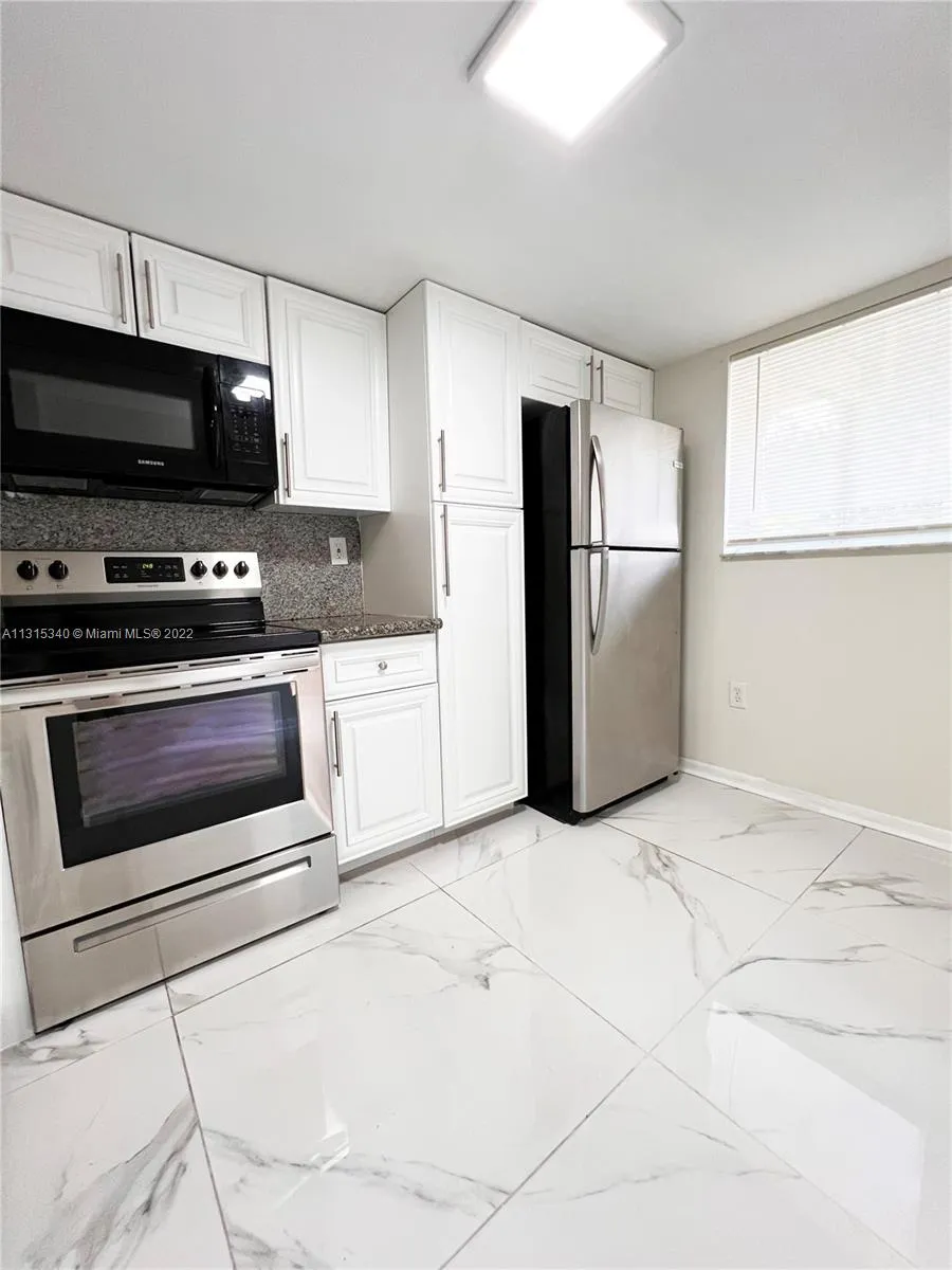3 bedroom 2 bath for rent at 14000 NE 3rd Ct # 4, Miami FL 33161