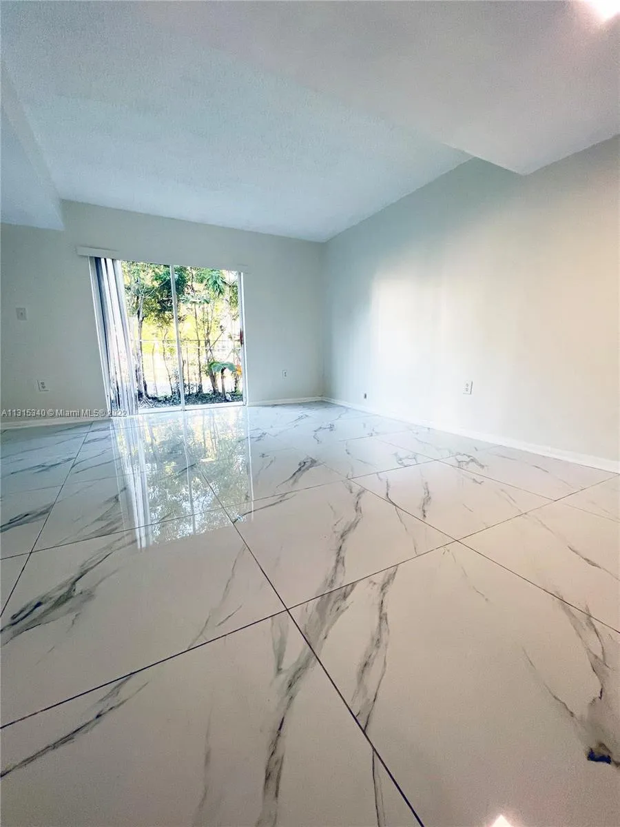 14000 NE 3rd Ct # 4, Miami FL 33161