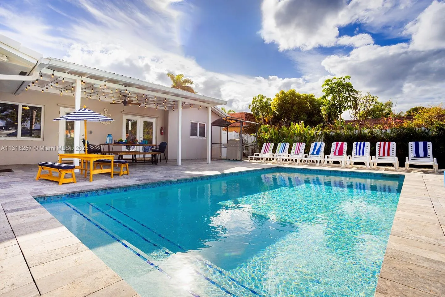 833 Washington St, Hollywood FL 33019