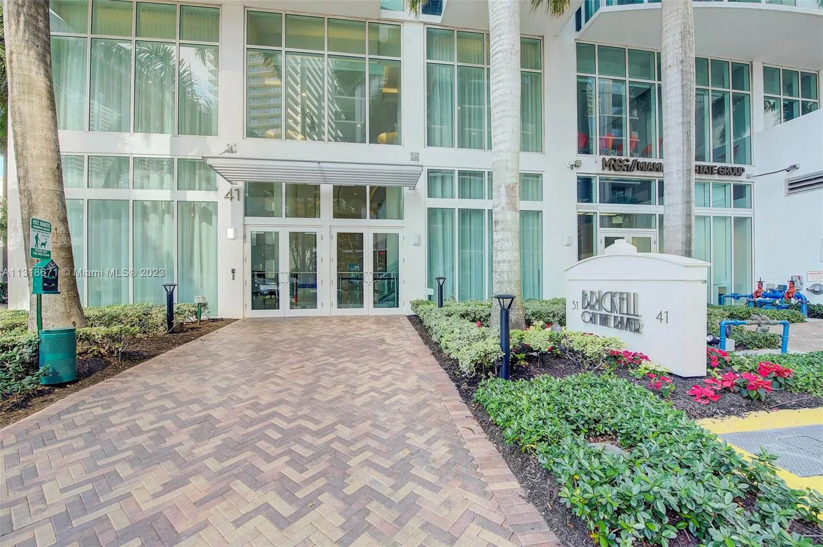 2 bedroom 2 bath for rent at 41 SE 5th St # 2307, Miami FL 33131