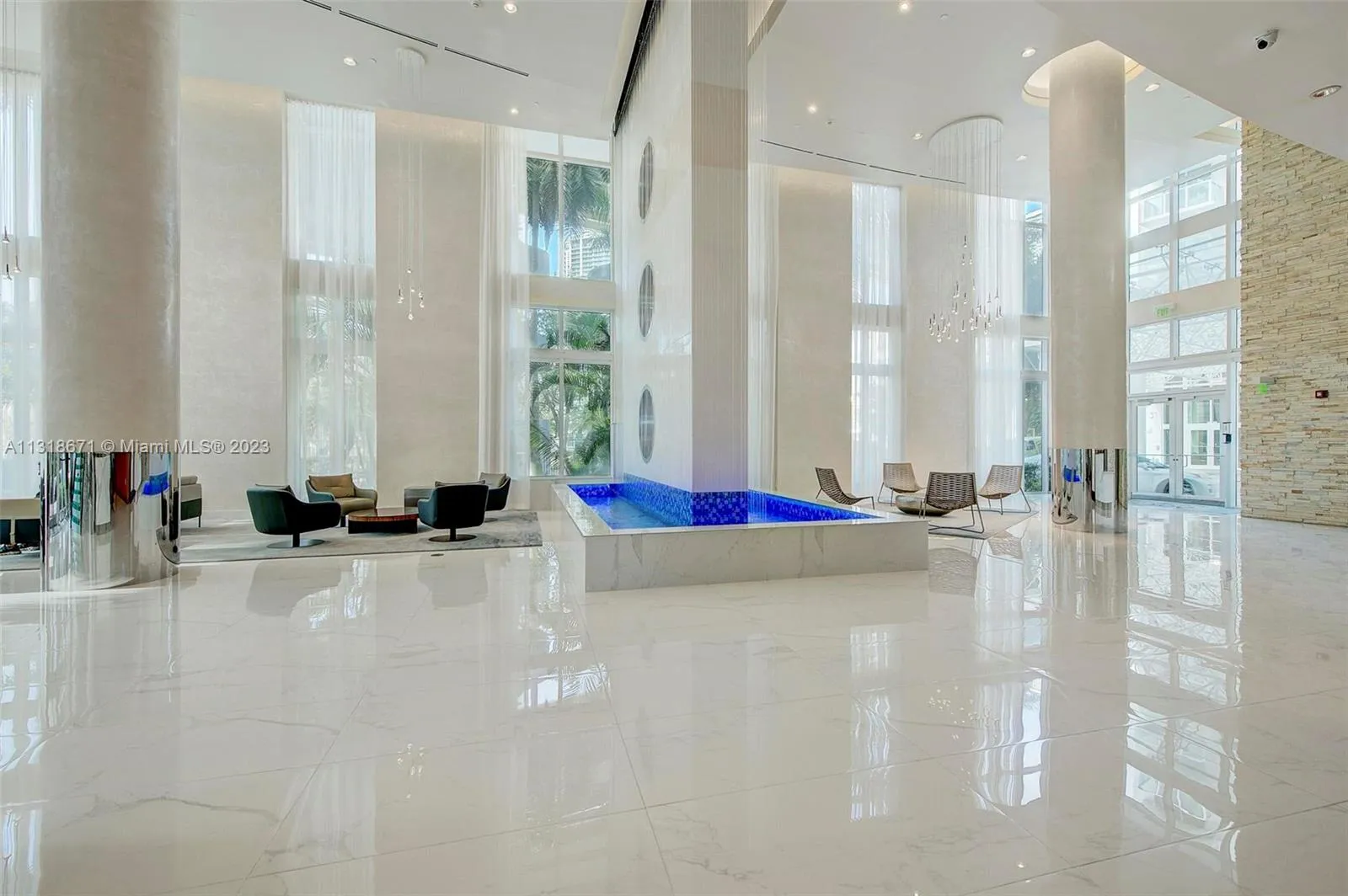 41 SE 5th St # 2307, Miami FL 33131