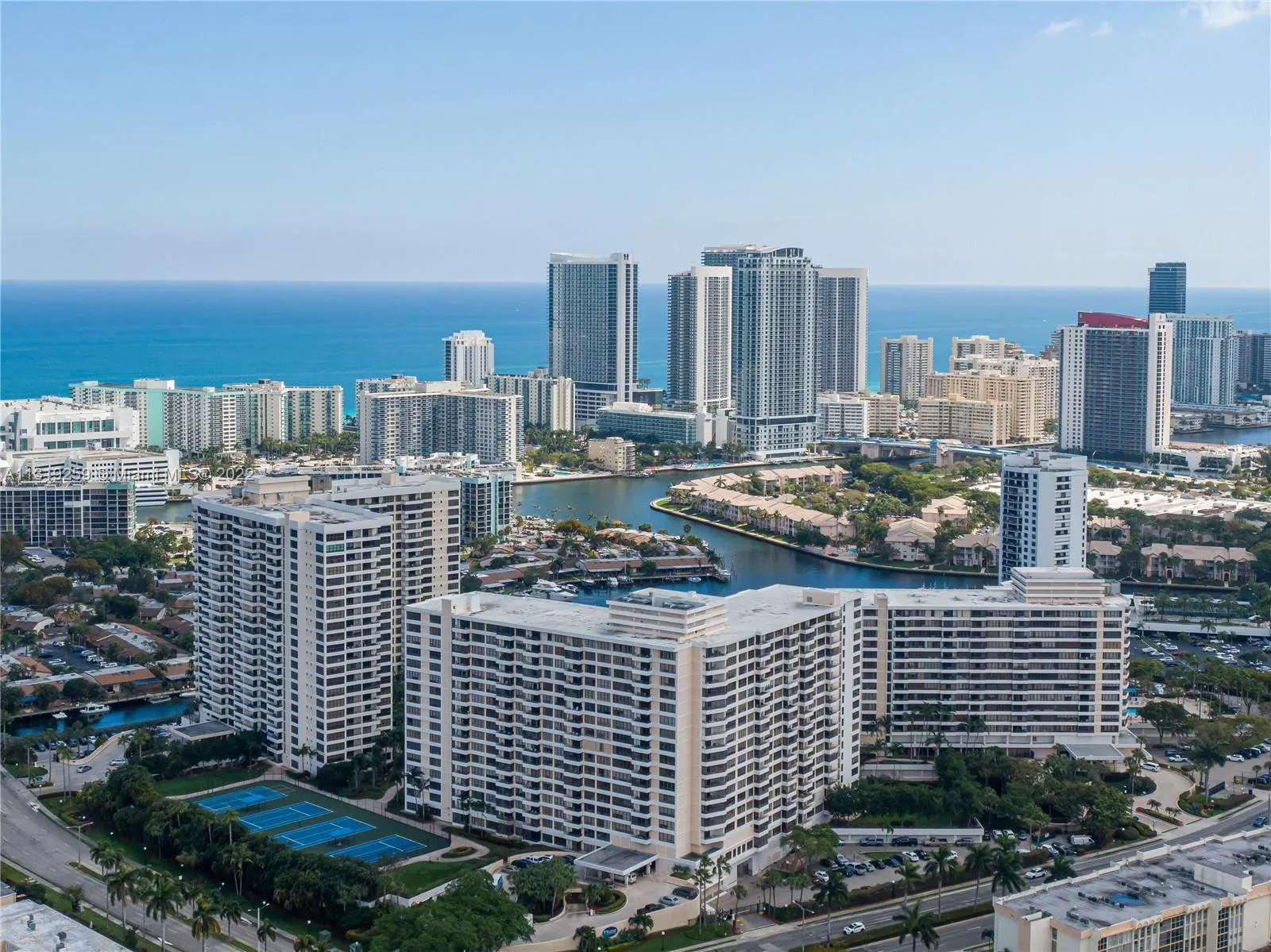 600 Three Islands Blvd # 111, Hallandale Beach FL 33009