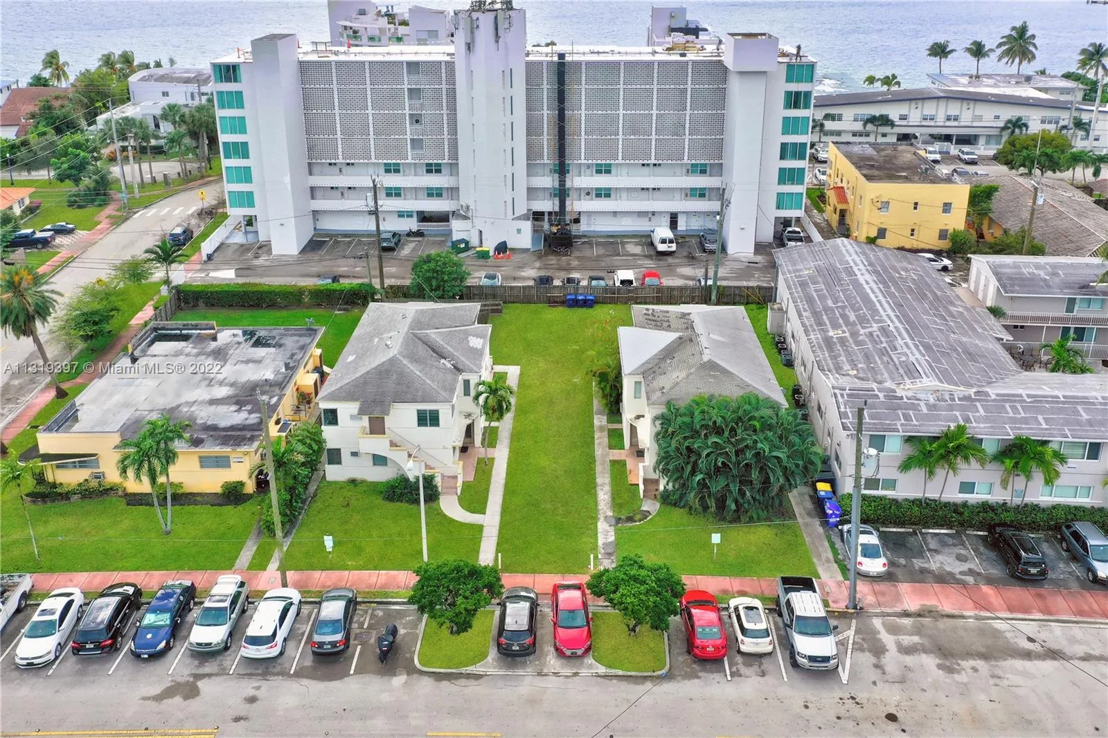 1910 and 1920 Biarritz Dr, Miami Beach FL 33141