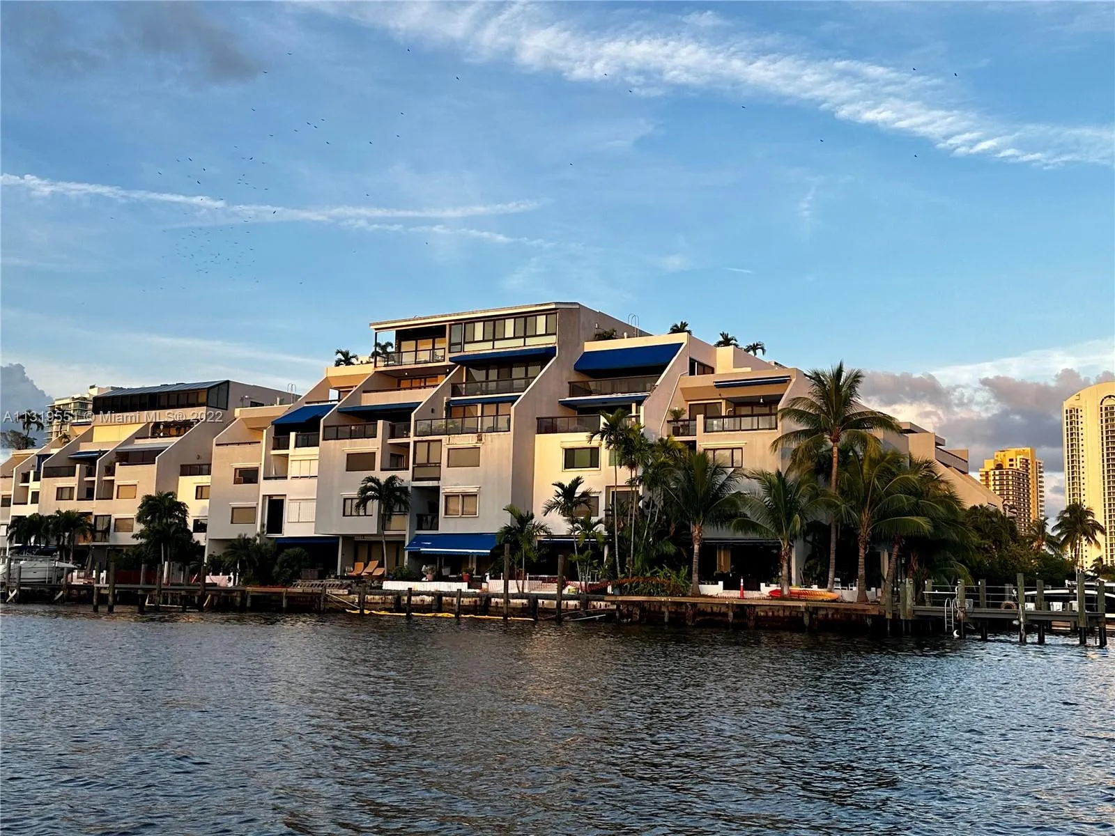 410 Poinciana Dr # 1715, Sunny Isles Beach FL 33160
