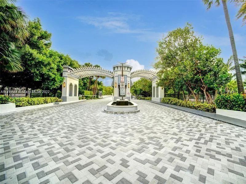 410 Poinciana Dr # 1715, Sunny Isles Beach FL 33160