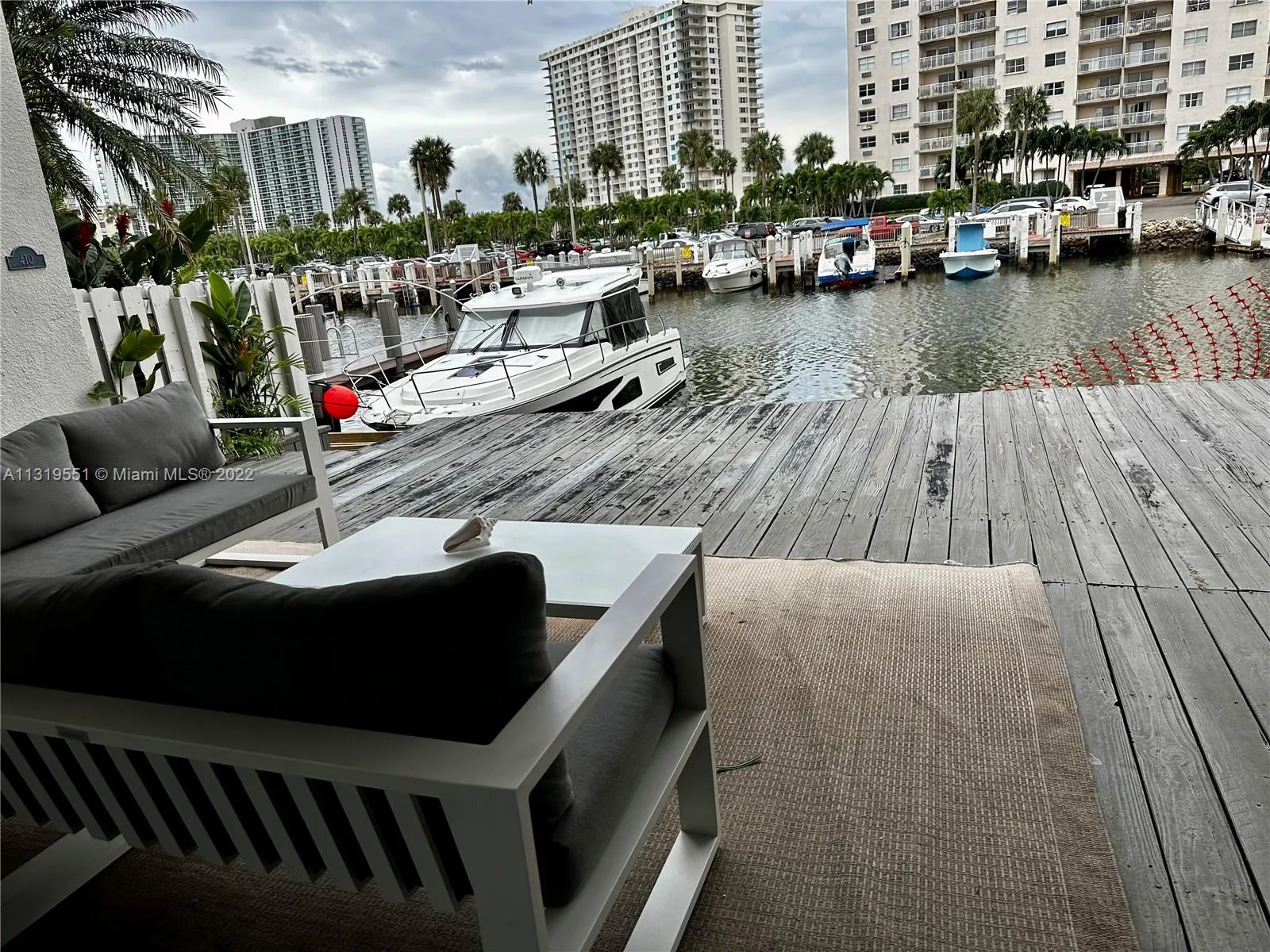 410 Poinciana Dr # 1715, Sunny Isles Beach FL 33160