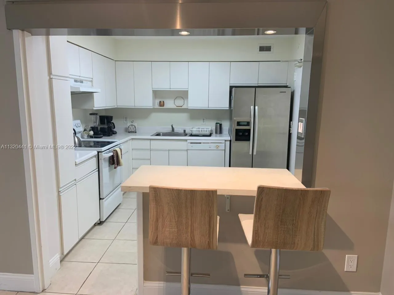 5151 Collins Ave # 727, Miami Beach FL 33140