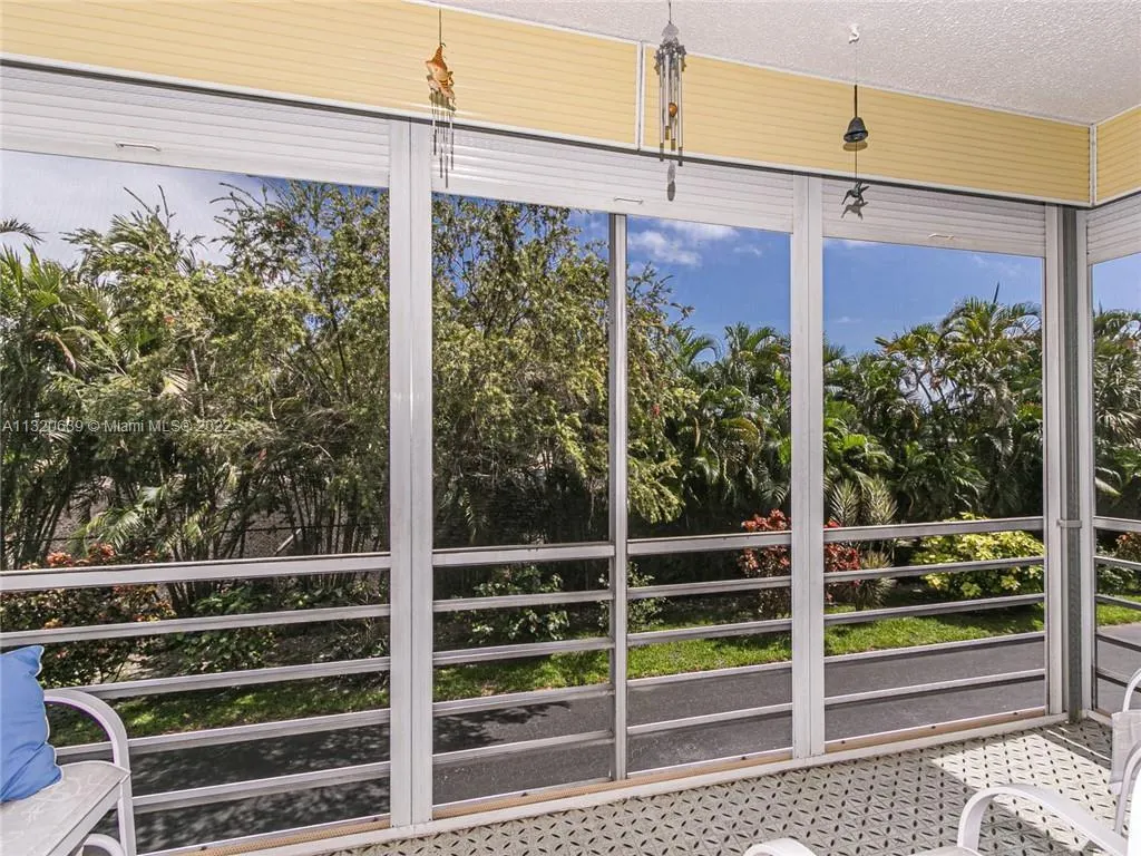 700 NE 14th Ave # 204, Hallandale Beach FL 33009