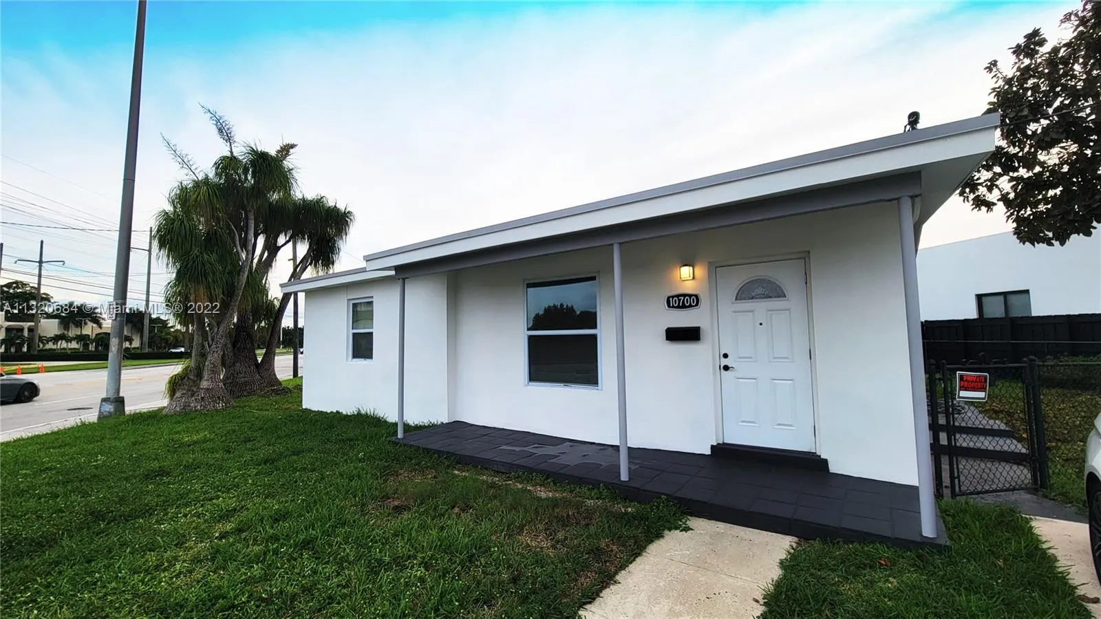 10700 SW 46th St, Miami FL 33165