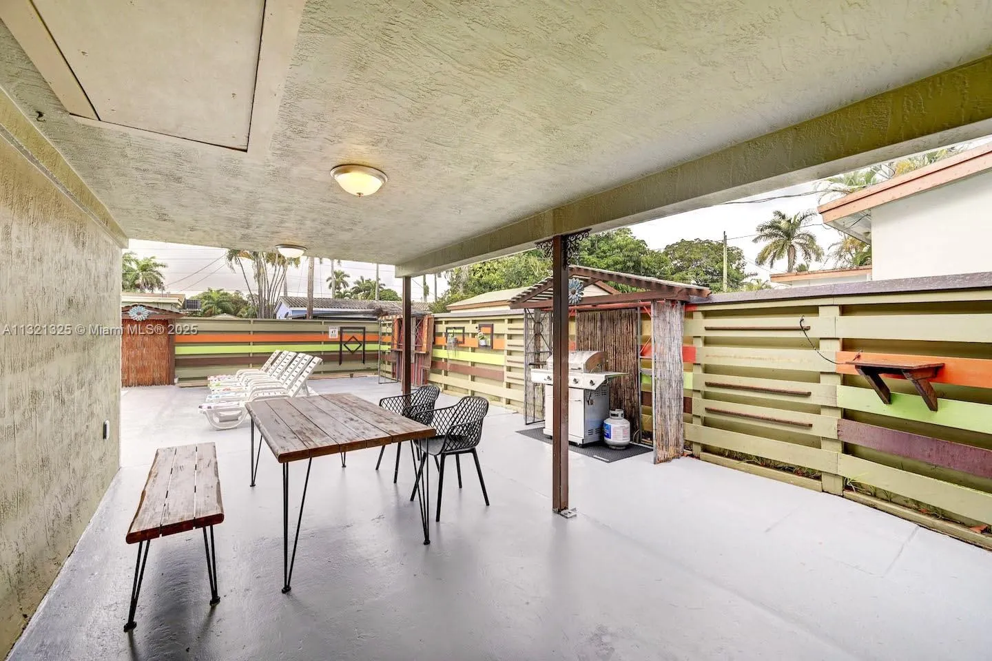 1020 N 13th Ter, Hollywood FL 33019