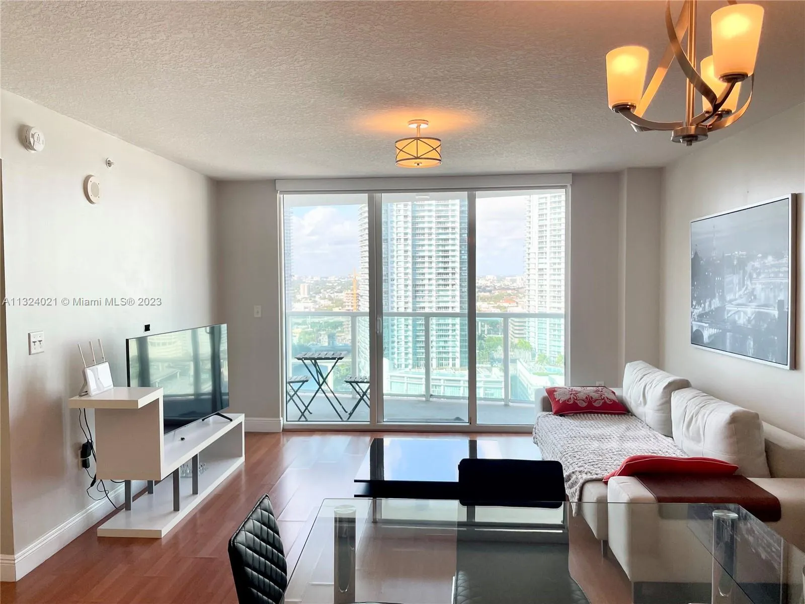 31 SE 5th St # 2805, Miami FL 33131